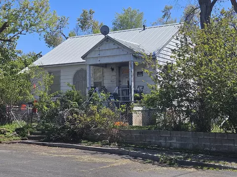 704 Fulton St, Klamath Falls, OR 97601