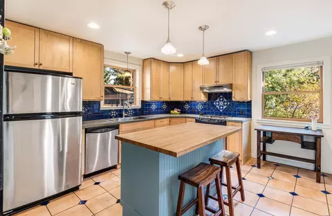 809 NE 9th St, Bend, OR 97701 photo 12