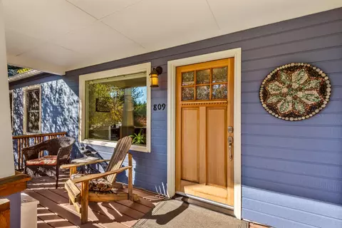 809 NE 9th St, Bend, OR 97701 photo 5