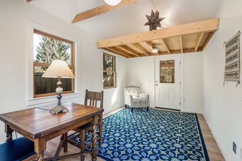 809 NE 9th St, Bend, OR 97701 photo 26