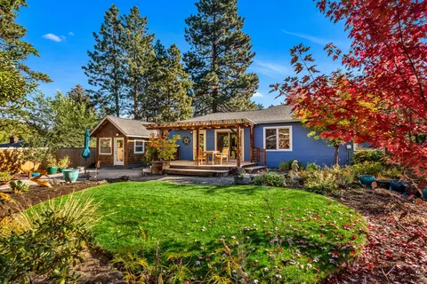 809 NE 9th St, Bend, OR 97701 photo 30