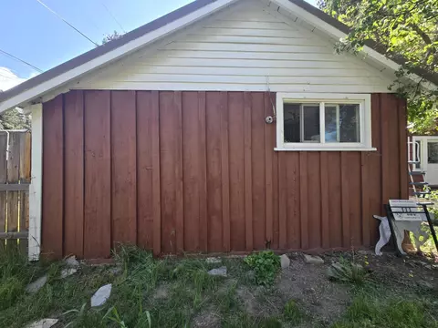 Exterior - 409 E Ash St, Chiloquin, OR 97624 photo 8 of 14