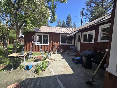 Exterior - 409 E Ash St, Chiloquin, OR 97624 photo 9 of 14