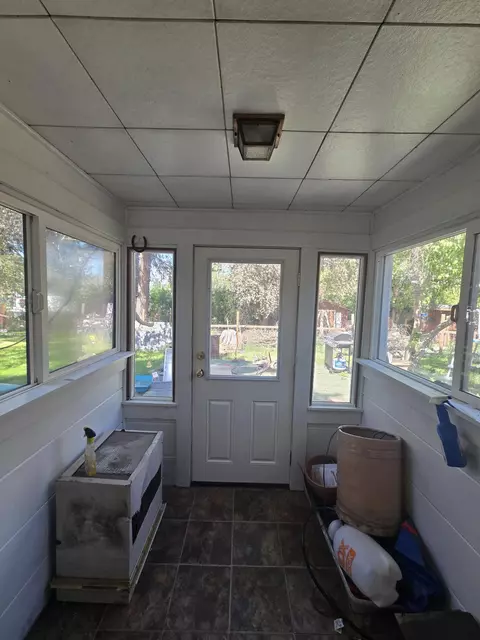 Exterior - 409 E Ash St, Chiloquin, OR 97624 photo 2 of 14