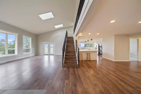 Living - 59870 Calgary Loop, Bend, OR 97702 photo 6 of 12