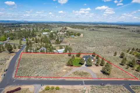 View/Area - 59870 Calgary Loop, Bend, OR 97702 photo 8 of 10