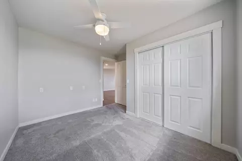 Bedroom - 59870 Calgary Loop, Bend, OR 97702 photo 6 of 10