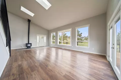 Living - 59870 Calgary Loop, Bend, OR 97702 photo 4 of 12