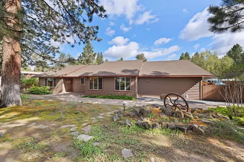 21034 Woodhaven Ave, Bend, OR 97702
