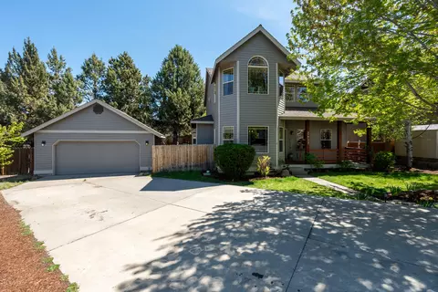 2642 NE Keats Dr, Bend, OR 97701