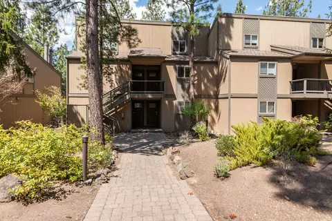 19717 SW Mount Bachelor Dr UNIT 210, Bend, OR 97702