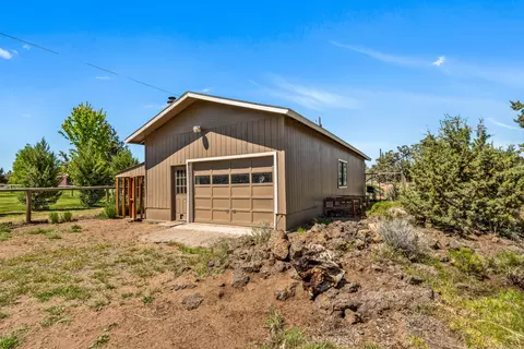 64859 Half Mile Ln, Bend, OR 97703 photo 25