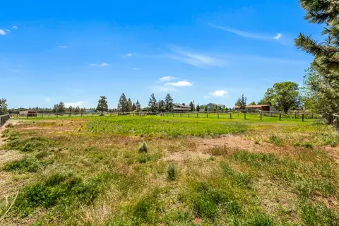 64859 Half Mile Ln, Bend, OR 97703 photo 29
