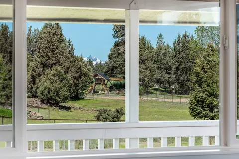 64859 Half Mile Ln, Bend, OR 97703 photo 6