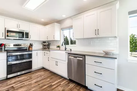 64859 Half Mile Ln, Bend, OR 97703 photo 10