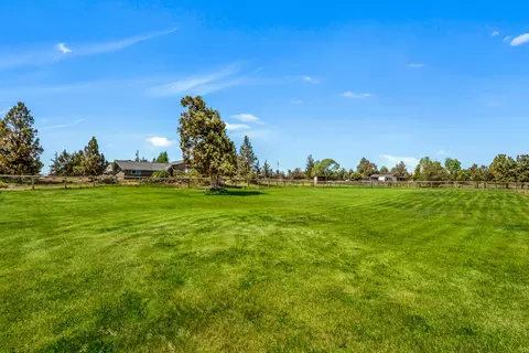 64859 Half Mile Ln, Bend, OR 97703 photo 30