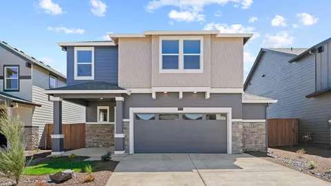 21620 SE Fuji Dr, Bend, OR 97702
