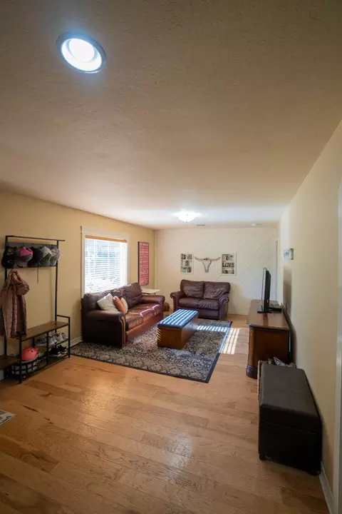 4189 Colver Rd, Phoenix, OR 97535 photo 3