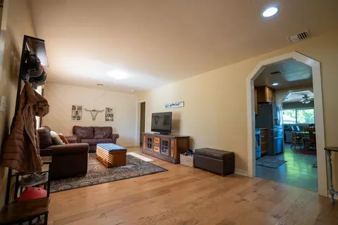4189 Colver Rd, Phoenix, OR 97535 photo 4