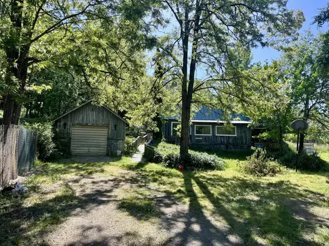 Exterior - 7255 Holland Loop Rd, Cave Junction, OR 97523 photo 7 of 10