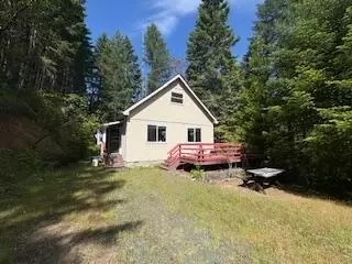 261 Fay Ln, Wolf Creek, OR 97497