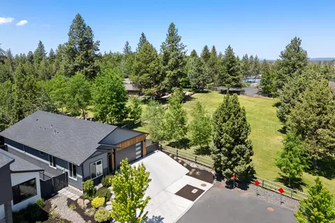 View/Area - 63397 NW Milestone Dr, Bend, OR 97703 photo 1 of 1