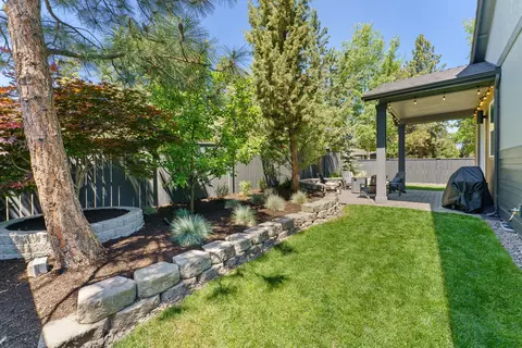 Exterior - 63397 NW Milestone Dr, Bend, OR 97703 photo 4 of 10