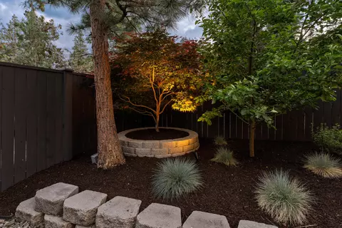 Exterior - 63397 NW Milestone Dr, Bend, OR 97703 photo 8 of 10