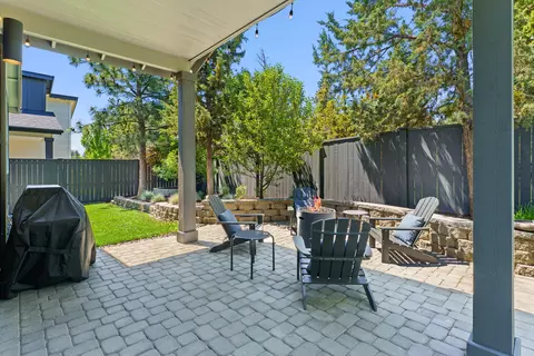Exterior - 63397 NW Milestone Dr, Bend, OR 97703 photo 3 of 10