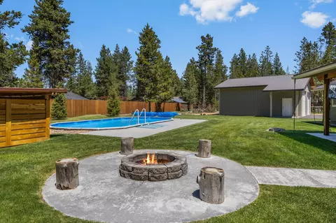 Exterior - 17322 Canvasback Dr, Bend, OR 97707 photo 8 of 23