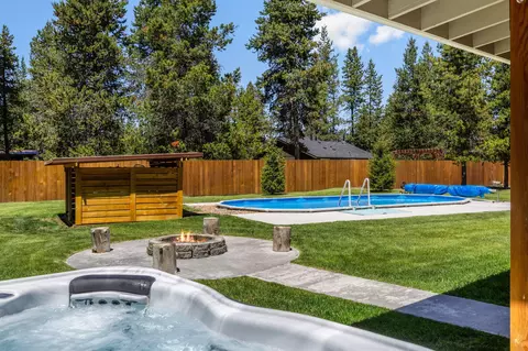 Exterior - 17322 Canvasback Dr, Bend, OR 97707 photo 14 of 23