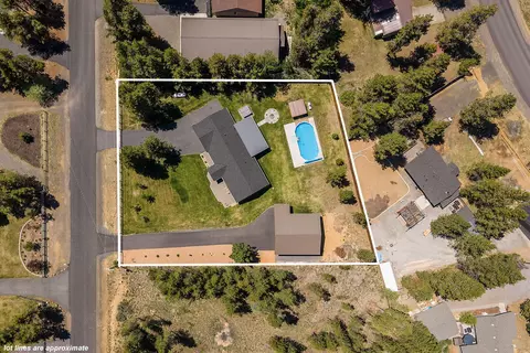 View/Area - 17322 Canvasback Dr, Bend, OR 97707 photo 4 of 4