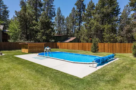 Exterior - 17322 Canvasback Dr, Bend, OR 97707 photo 16 of 23
