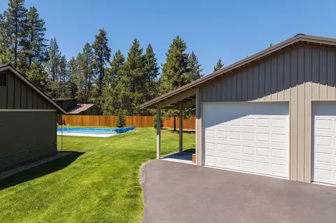 Exterior - 17322 Canvasback Dr, Bend, OR 97707 photo 20 of 23