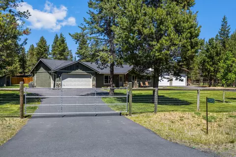 Exterior - 17322 Canvasback Dr, Bend, OR 97707 photo 2 of 23