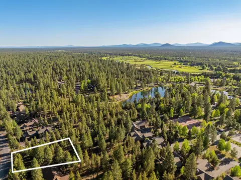 54681 Sunstone Loop #111, Bend, OR 97707
