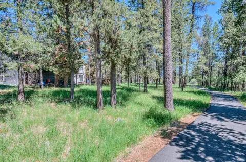 55625 Wagon Master Way, Bend, OR 97707 photo 26