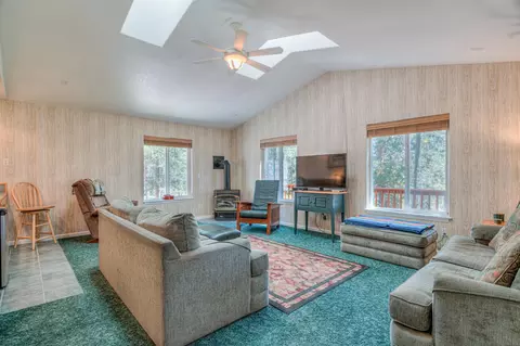 55625 Wagon Master Way, Bend, OR 97707 photo 13