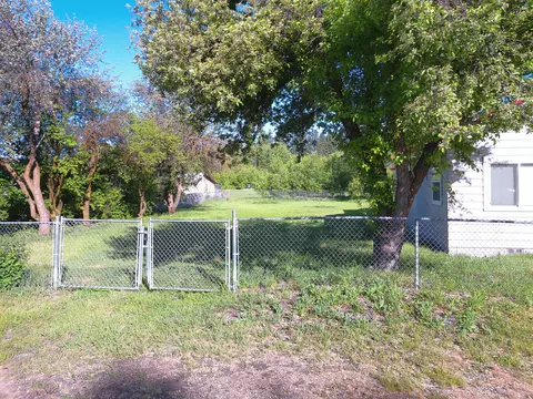 Exterior - 312 S Wasco Ave, Chiloquin, OR 97624 photo 4 of 4