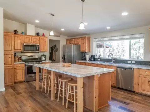 1879 Iron Wheel Ct, La Pine, OR 97739 photo 8