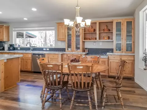 1879 Iron Wheel Ct, La Pine, OR 97739 photo 9
