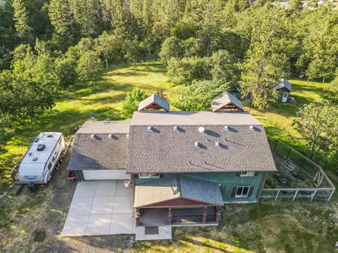 448 Wren Ridge Dr, Eagle Point, OR 97524
