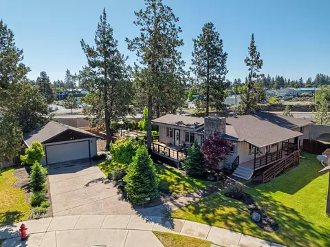 1063 SW Crosscut Ct, Bend, OR 97702