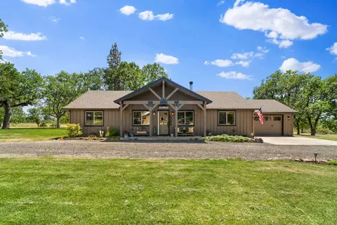 5067 Dodge Rd, White City, OR 97503