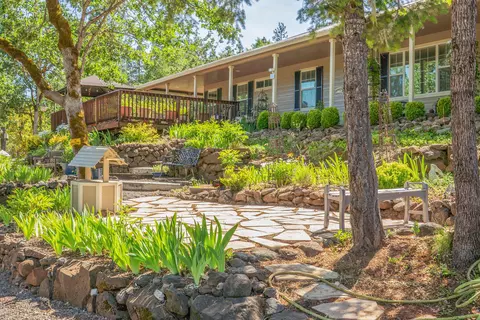 Exterior - 2080 Swingle Rd, Trail, OR 97541 photo 1 of 12