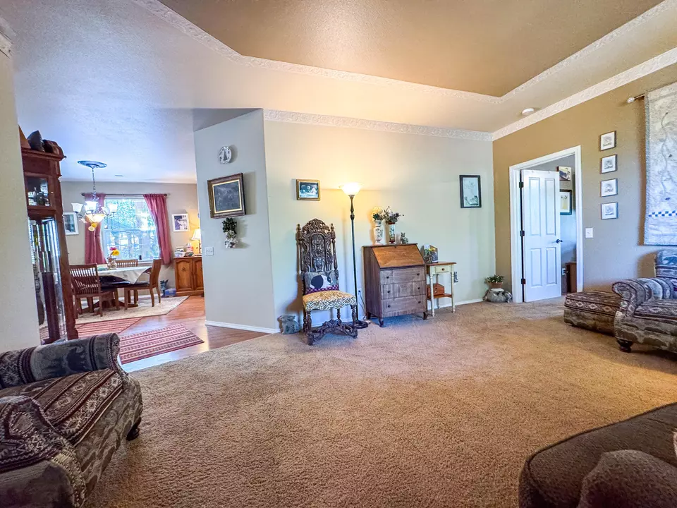 Living - 2080 Swingle Rd, Trail, OR 97541 photo 2 of 3