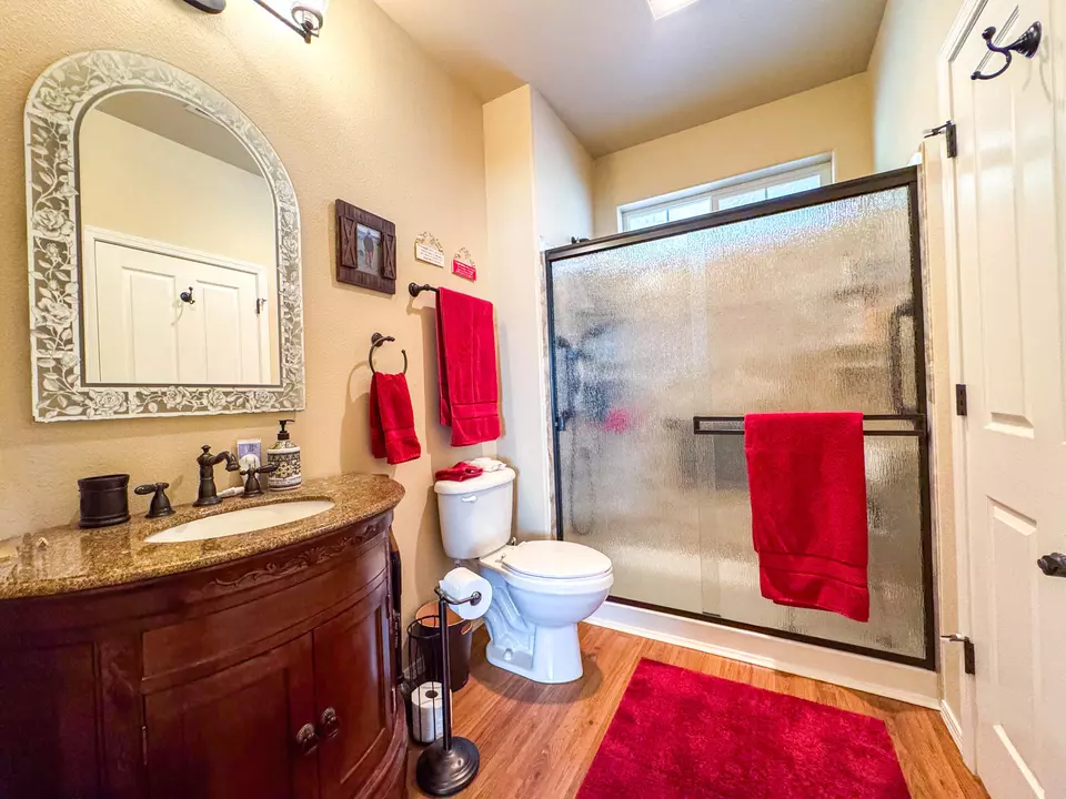 Bath - 2080 Swingle Rd, Trail, OR 97541 photo 2 of 4