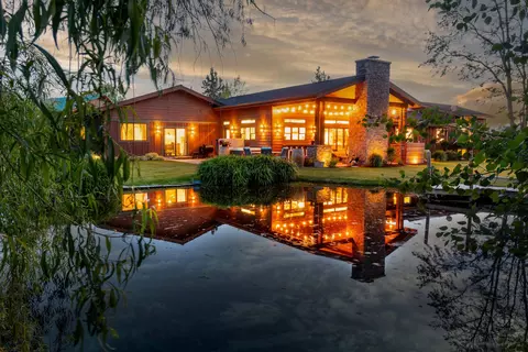 2076 SW 58th St, Redmond, OR 97756