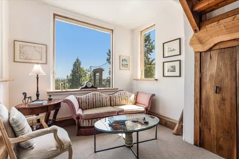 Living - 65580 Sisemore Rd, Bend, OR 97703 photo 3 of 3
