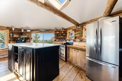Kitchen - 65580 Sisemore Rd, Bend, OR 97703 photo 1 of 3